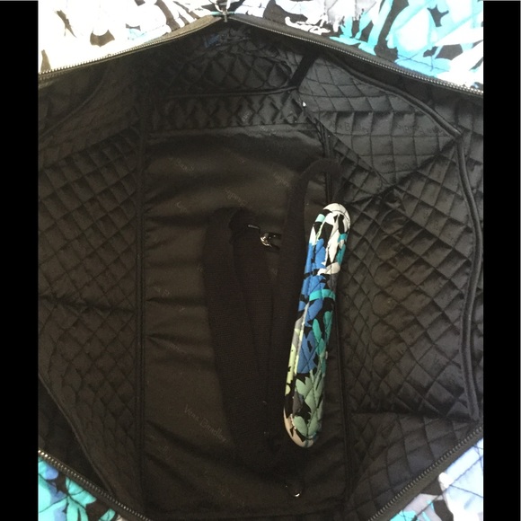 NWT VERA BRADLEY WEEKENDER TRAVEL BAG - Picture 4 of 4